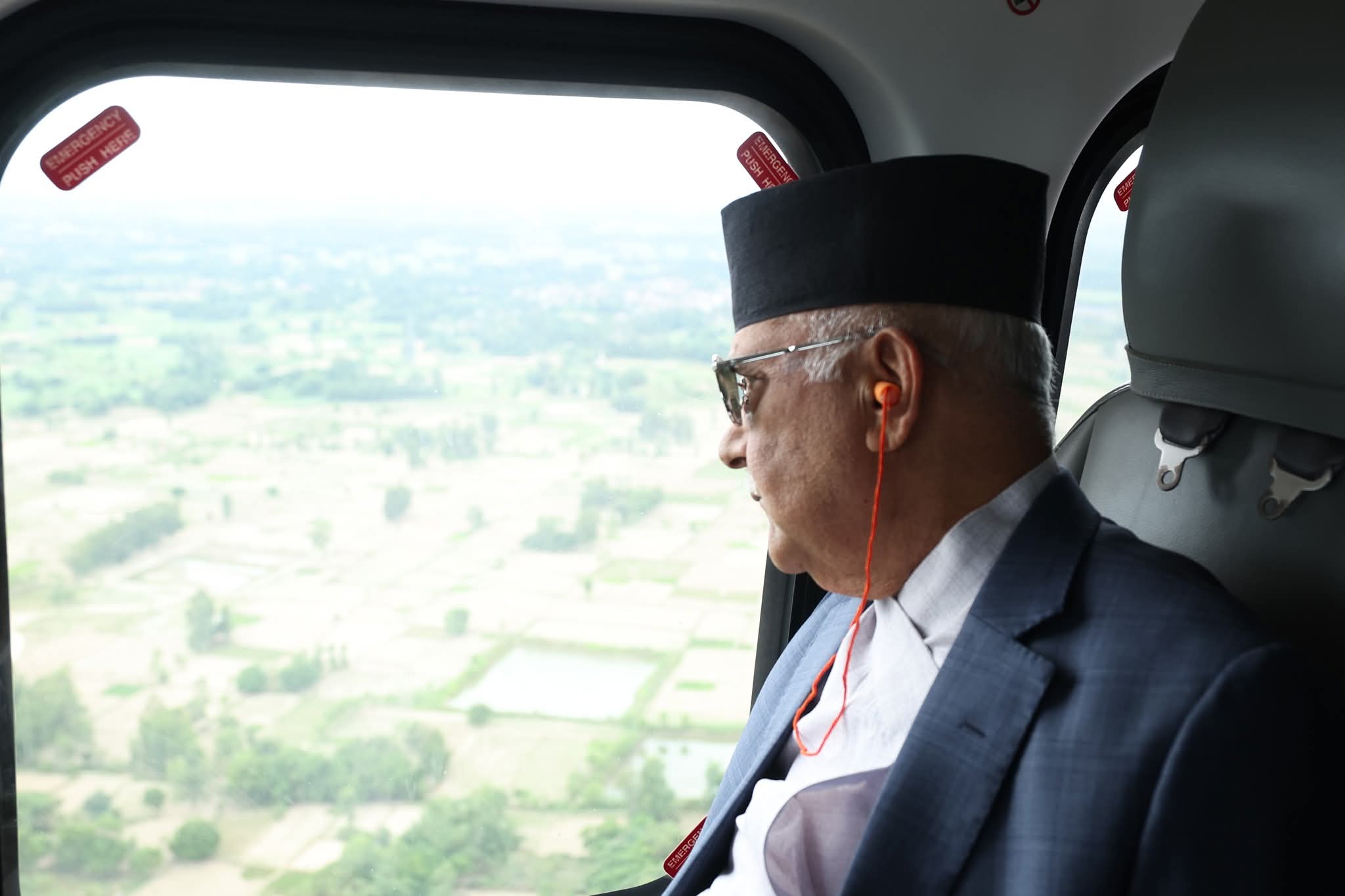 प्रधानमन्त्री ओली मधेसको सुख्खाग्रस्त क्षेत्रको अवलोकनमा (तस्वीरहरु)