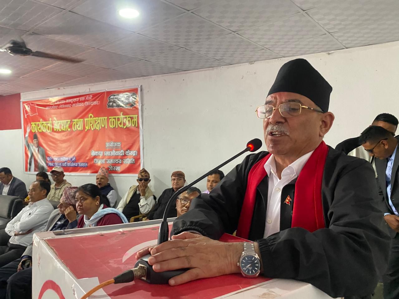 अब देश सम्हाल्ने, भ्रष्टाचार अन्त्य गर्ने र युवाको भावना अनुसार अघि बढ्ने शक्ति माओवादी नै हो” –संयोजक प्रचण्ड