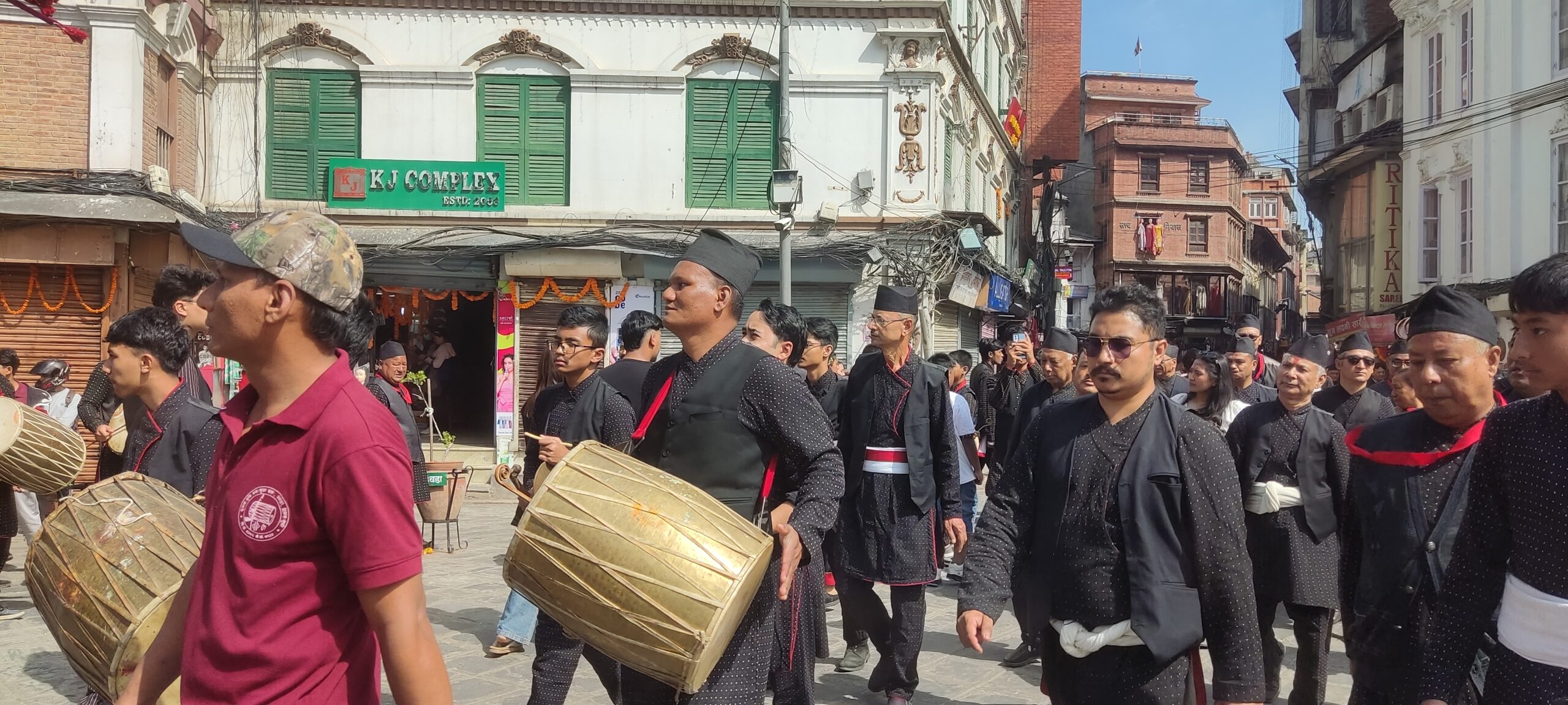 बसन्तपुरमा नेपाल सम्वतको  रौनक (तस्वीरहरु)