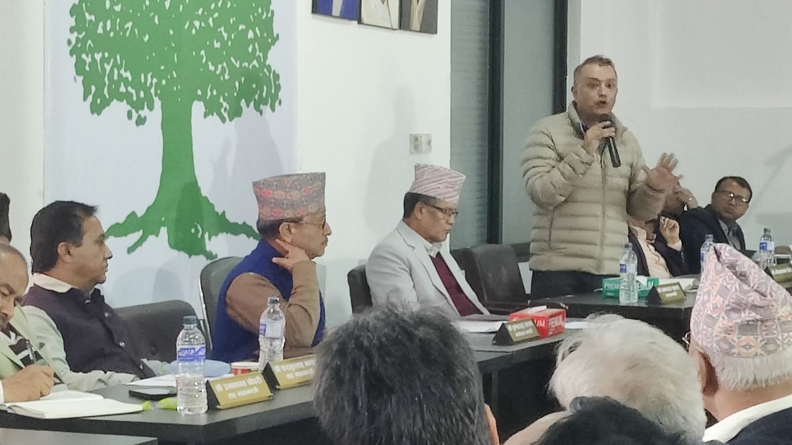 कांग्रेस बैठक : १५औ महाधिवेशन पुस १६देखि १९ सम्म गर्न थापाको प्रस्ताव