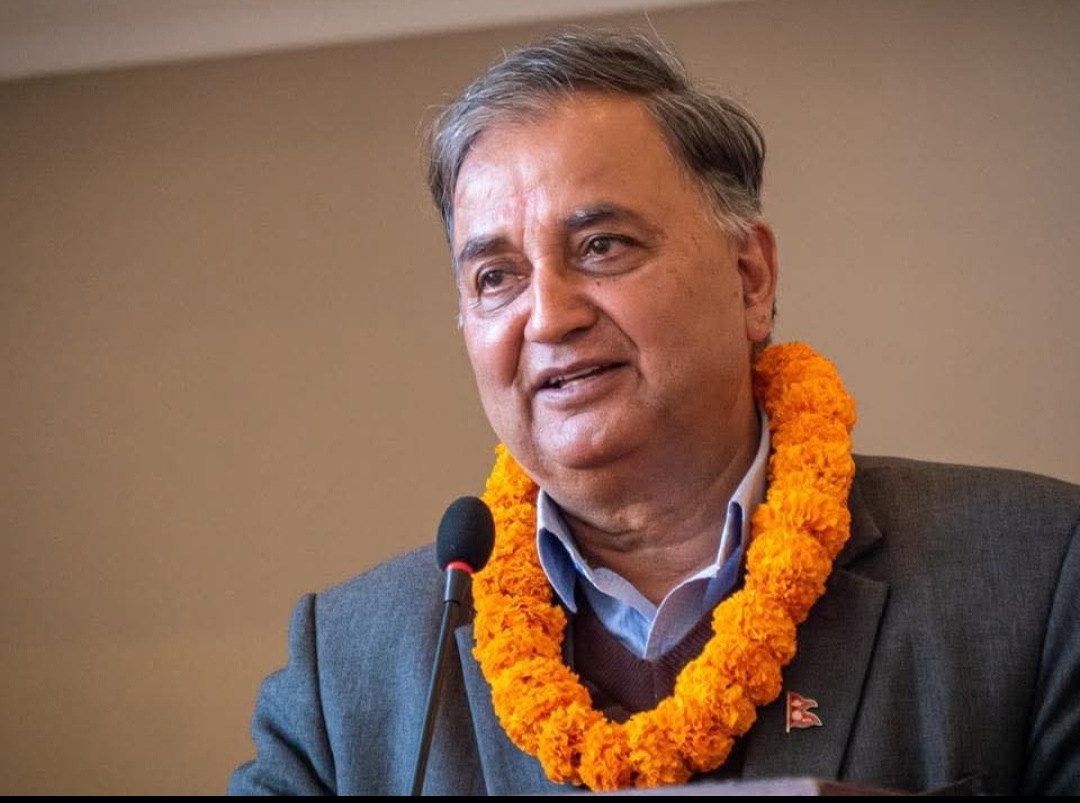 इश्वर पोखरेलद्वारा एमाले अध्यक्षमा लड्ने घोषणा