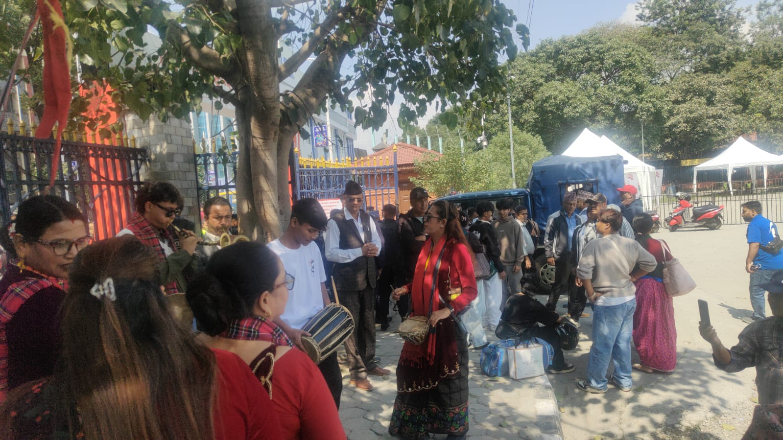 पञ्चेबाजा र झाँकीसहित कांग्रेस महाधिवेशन सुरु